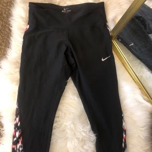 Nike women’s legging